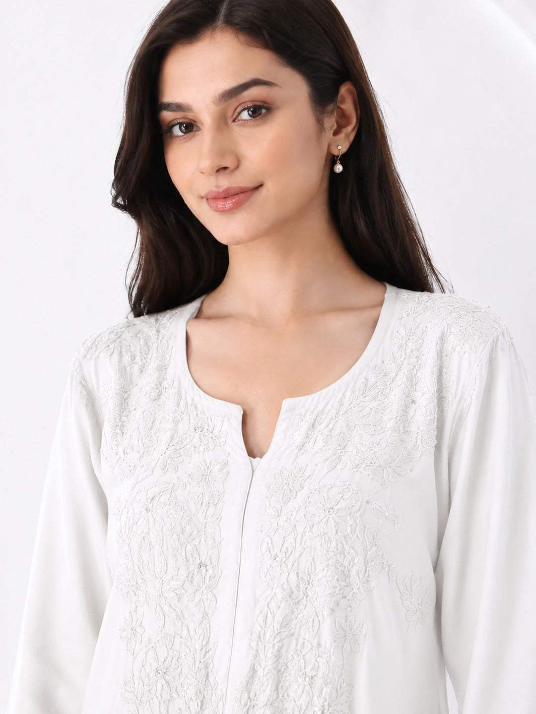 Falaq Chikankari Rayon Mukaish Straight Kurta