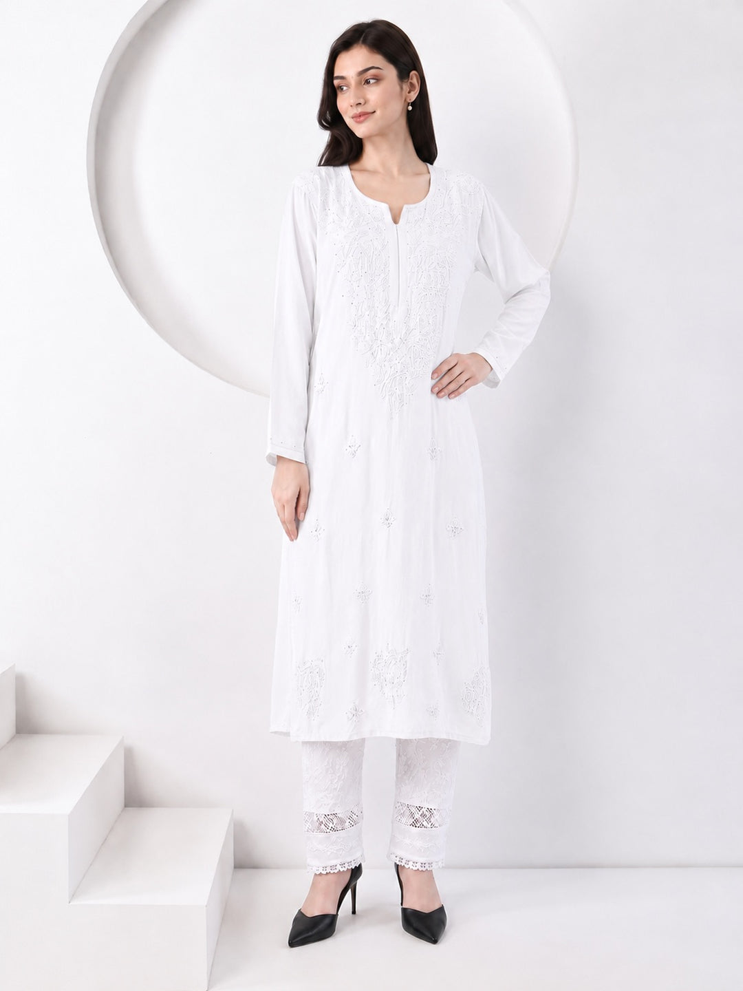 Falaq Chikankari Rayon Mukaish Straight Kurta