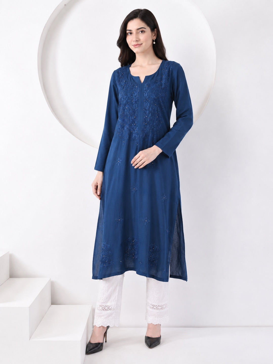 Falaq Chikankari Rayon Mukaish Straight Kurta