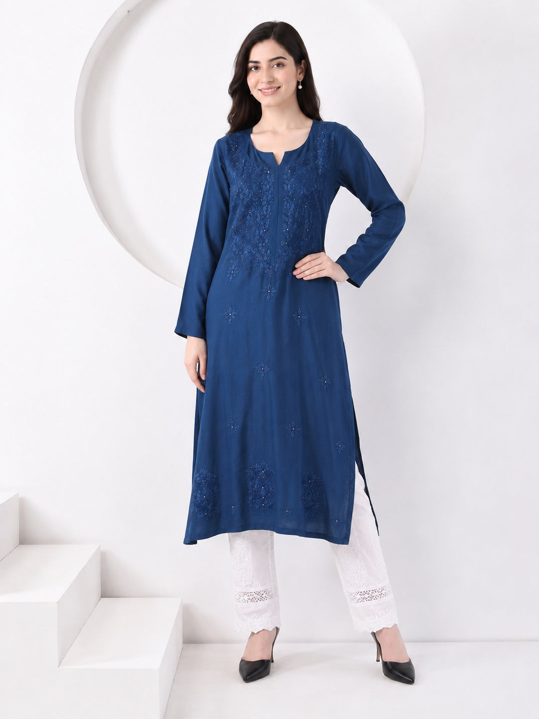 Falaq Chikankari Rayon Mukaish Straight Kurta