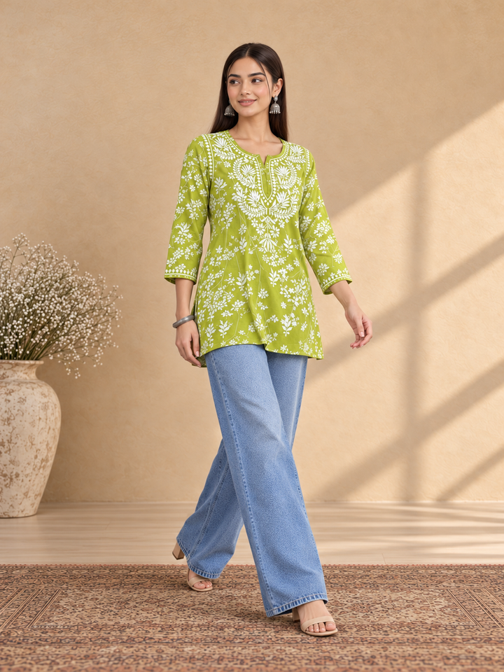 Zeba Chikankari Mulmul Short Kurti