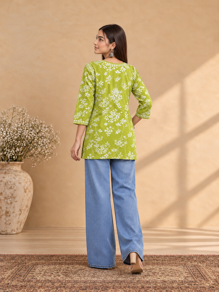 Zeba Chikankari Mulmul Short Kurti