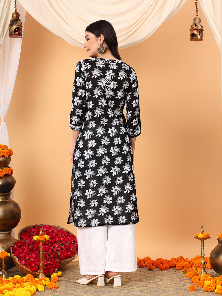 Kiara Mulmul Chikankari Straight Kurta