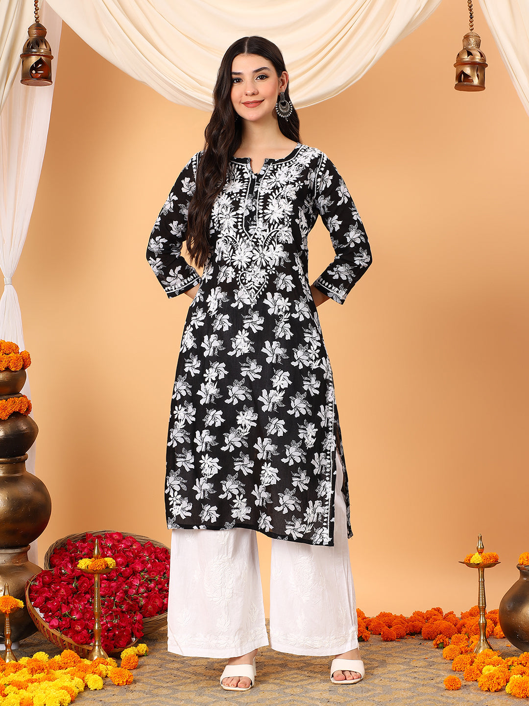 Kiara Mulmul Chikankari Straight Kurta