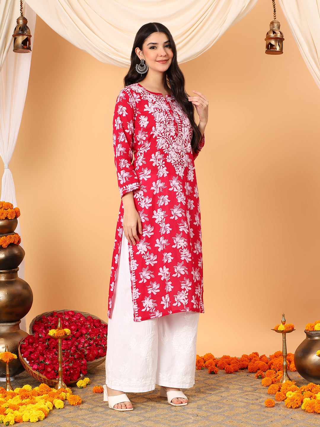 Kiara Mulmul Chikankari Straight Kurta