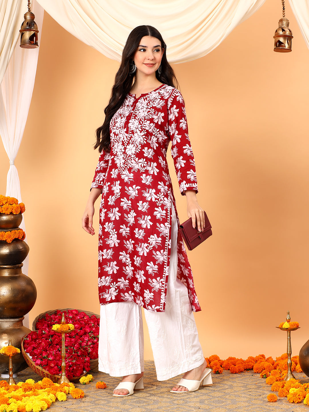 Kiara Mulmul Chikankari Straight Kurta