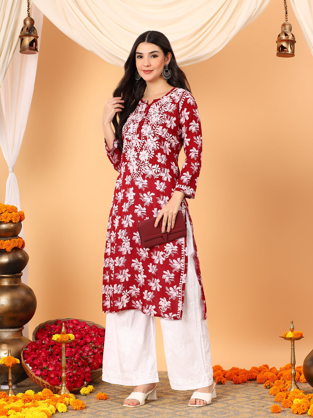 Kiara Mulmul Chikankari Straight Kurta