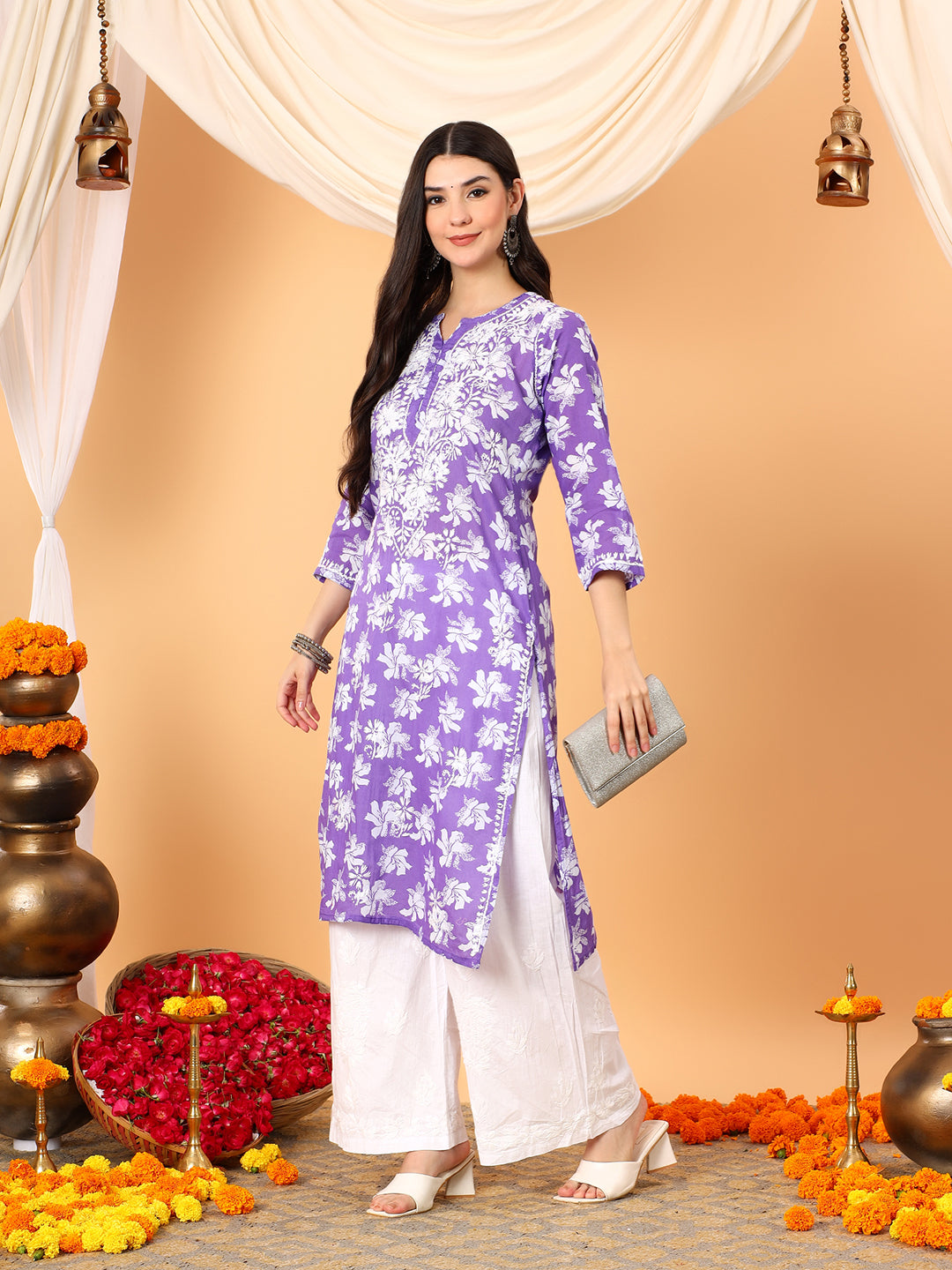 Kiara Mulmul Chikankari Straight Kurta