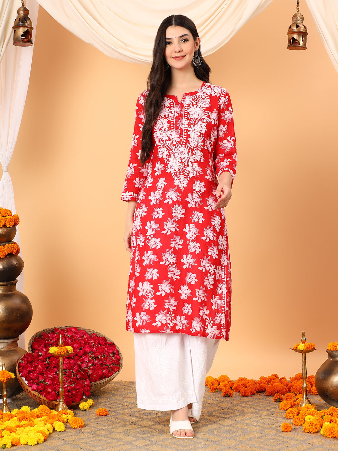Kiara Mulmul Chikankari Straight Kurta