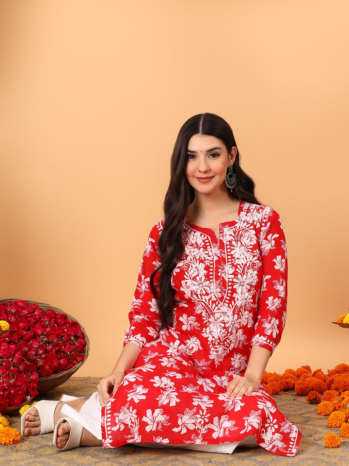 Kiara Mulmul Chikankari Straight Kurta