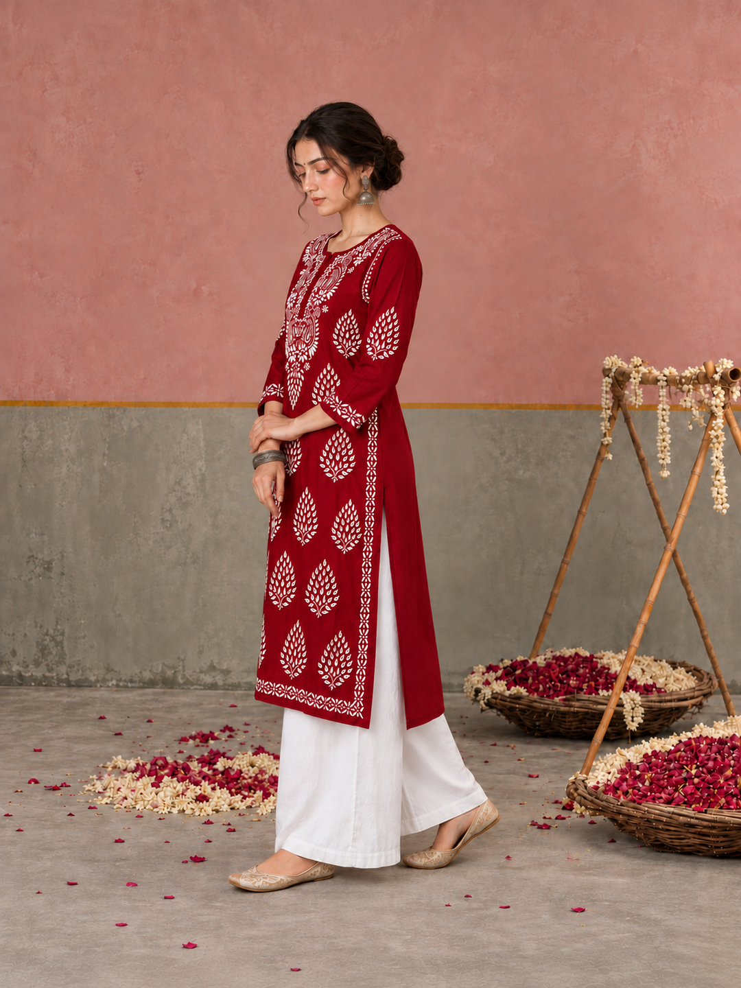 Nazm Chikankari Rayon Straight Kurta