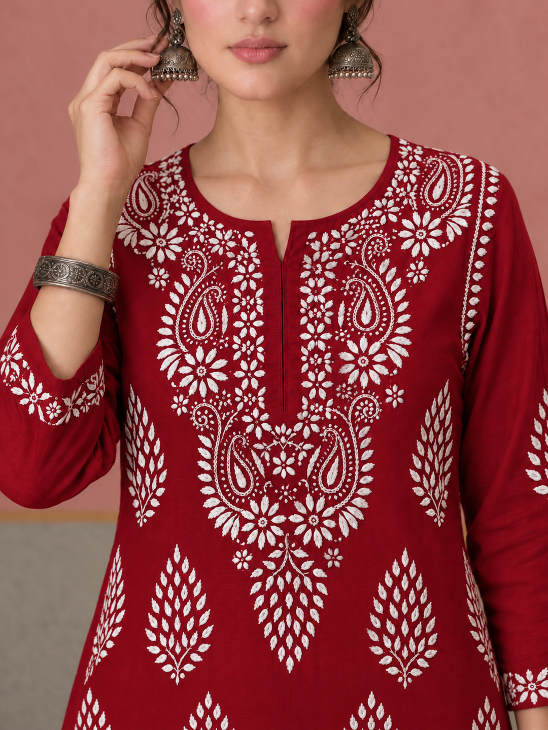 Nazm Chikankari Rayon Straight Kurta