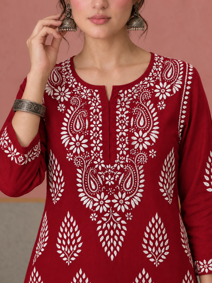 Nazm Chikankari Rayon Straight Kurta