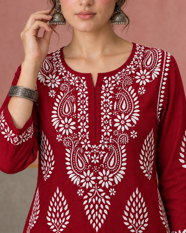 Nazm Chikankari Rayon Straight Kurta