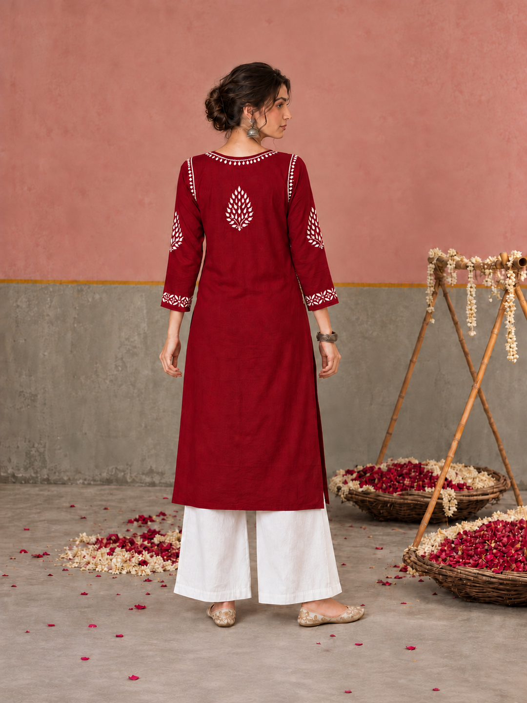 Nazm Chikankari Rayon Straight Kurta