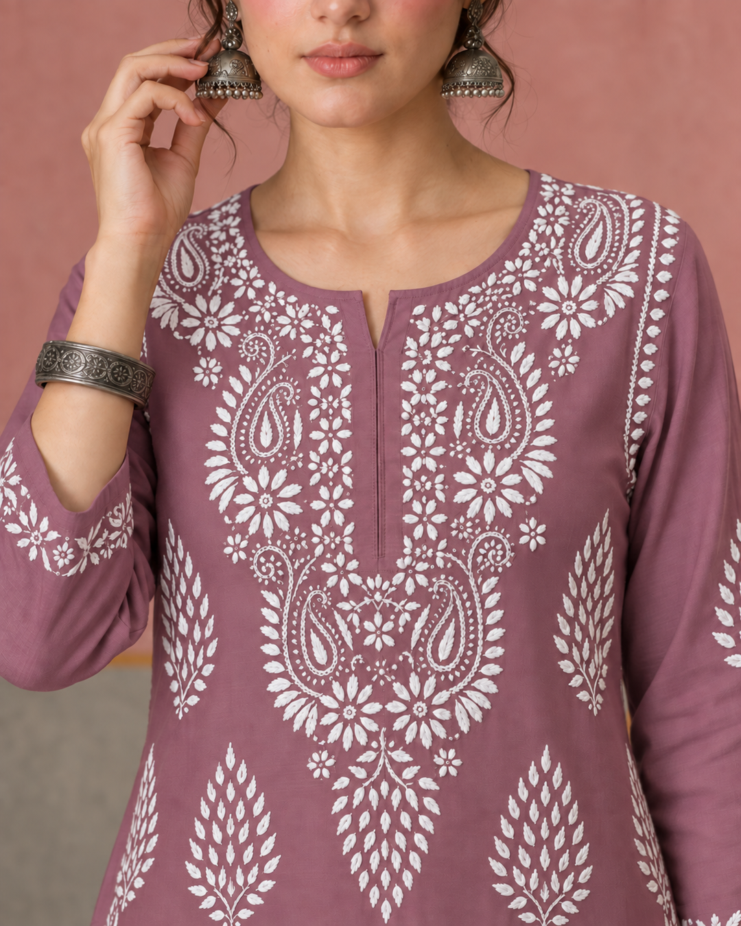 Nazm Chikankari Rayon Straight Kurta