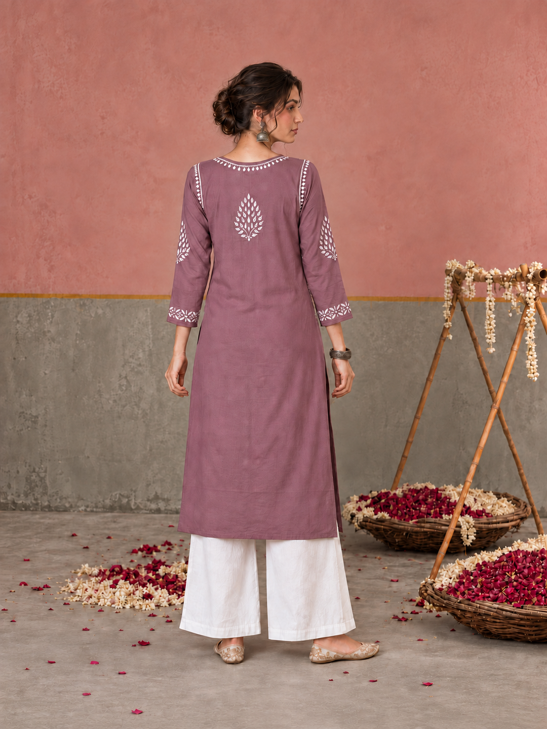 Nazm Chikankari Rayon Straight Kurta
