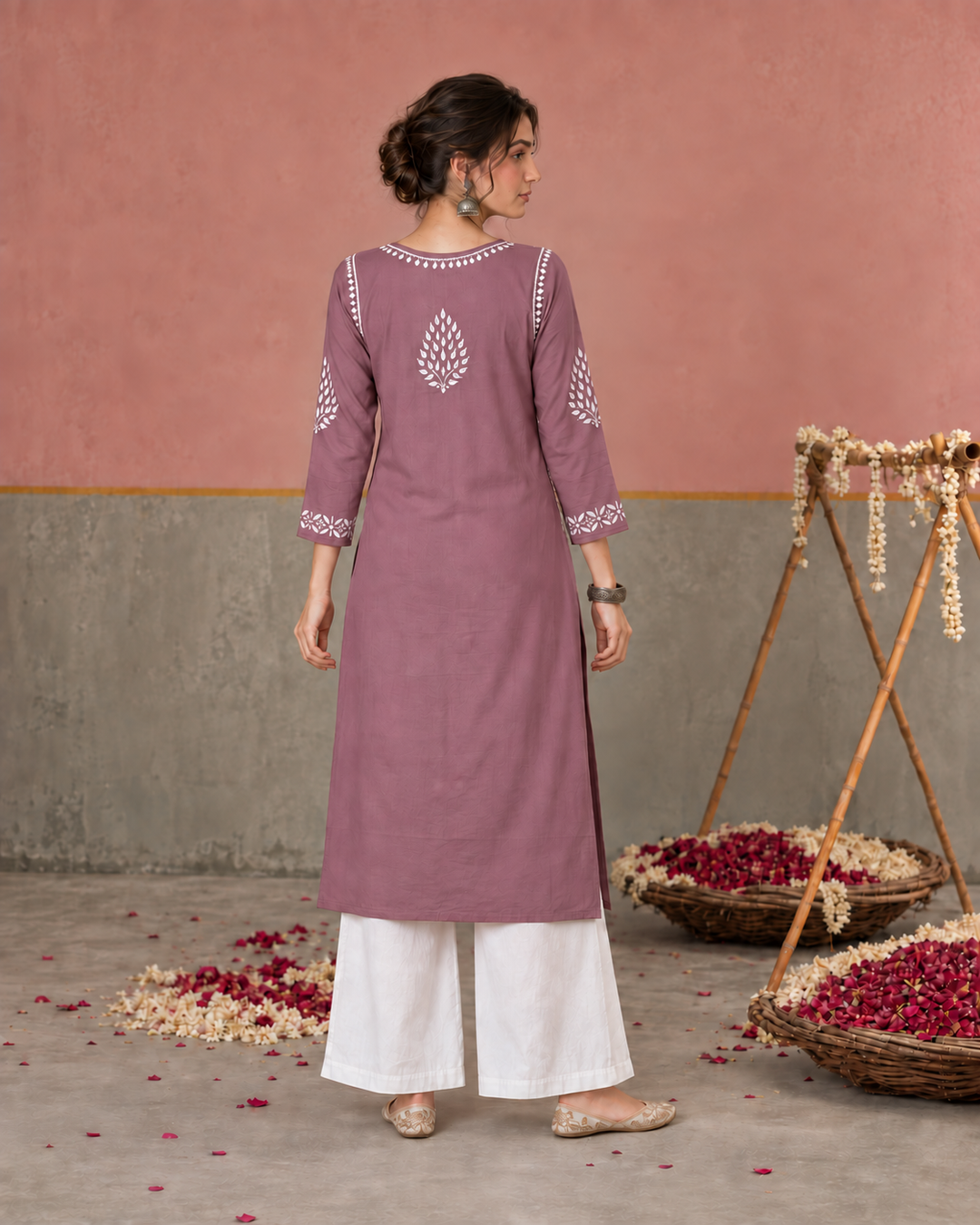Nazm Chikankari Rayon Straight Kurta