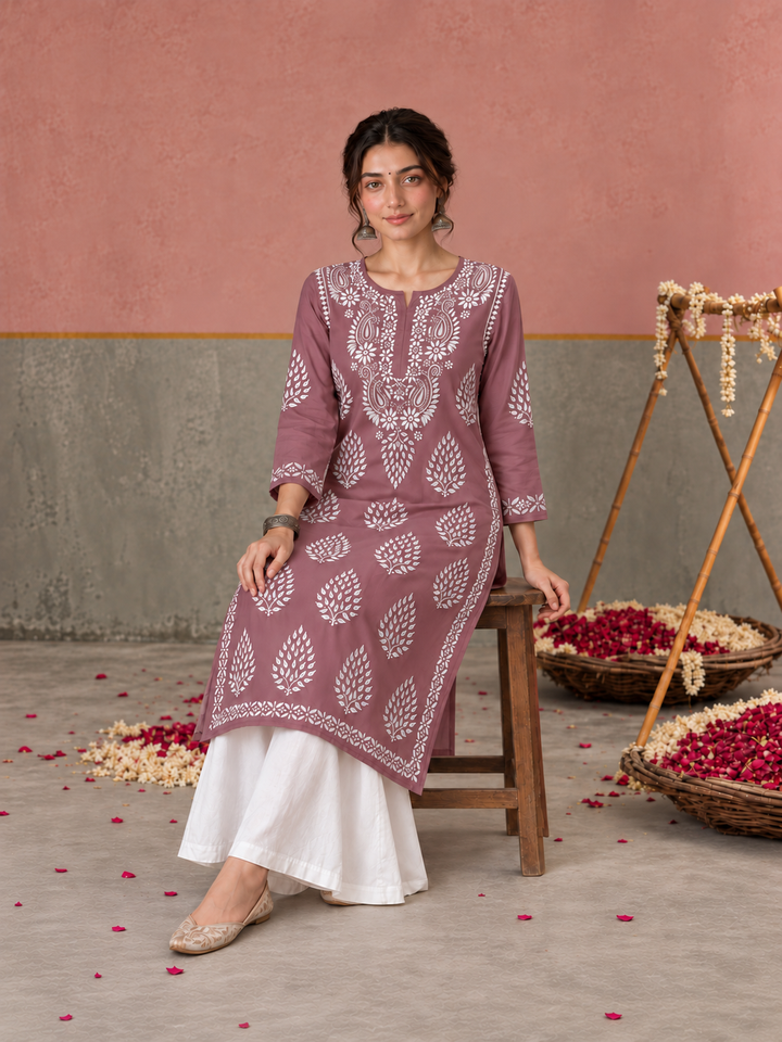 Nazm Chikankari Rayon Straight Kurta