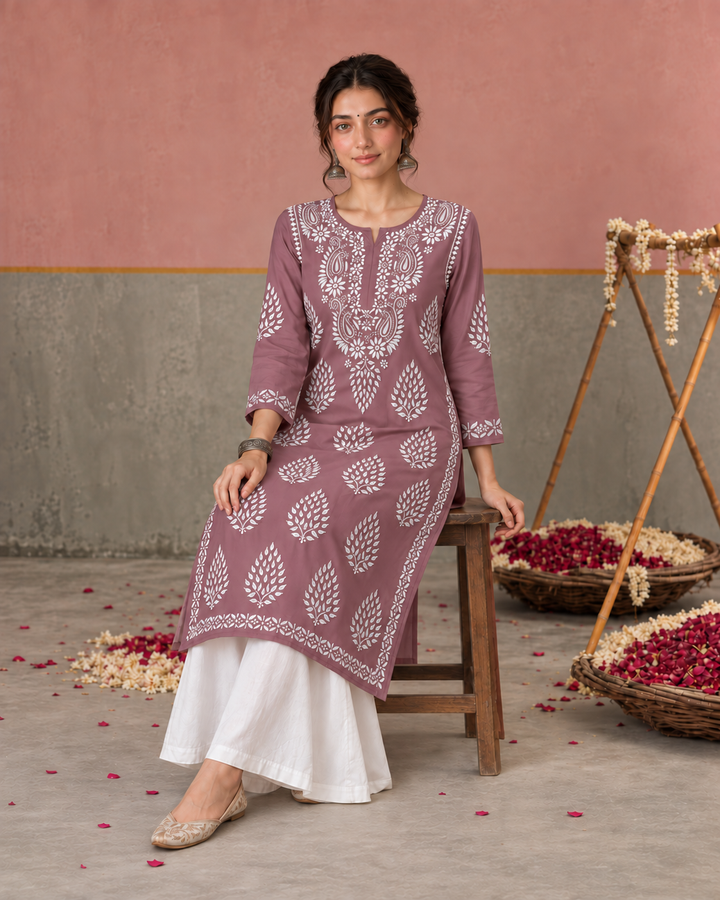 Nazm Chikankari Rayon Straight Kurta