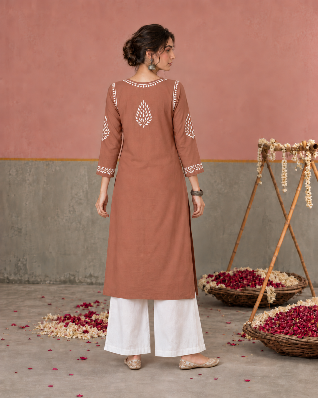 Nazm Chikankari Rayon Straight Kurta