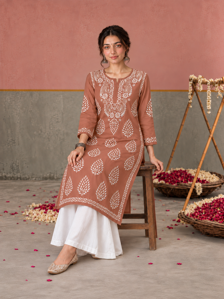 Nazm Chikankari Rayon Straight Kurta