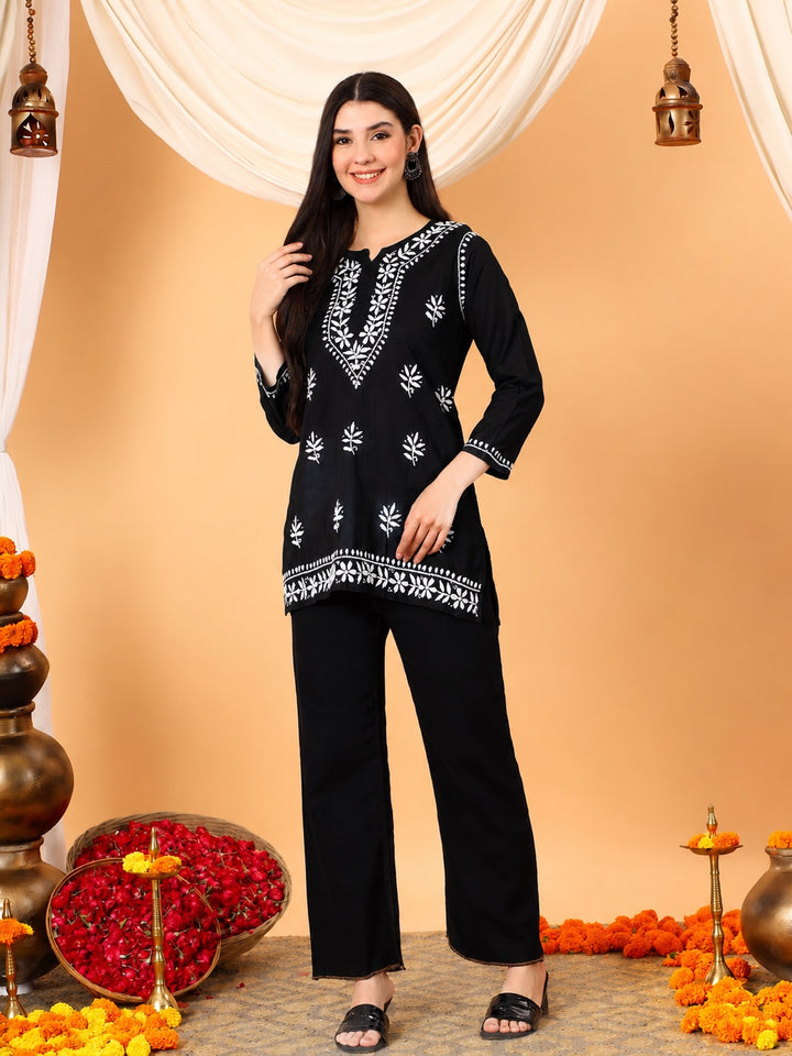 Maahi Chikankari Short Cotton Kurti