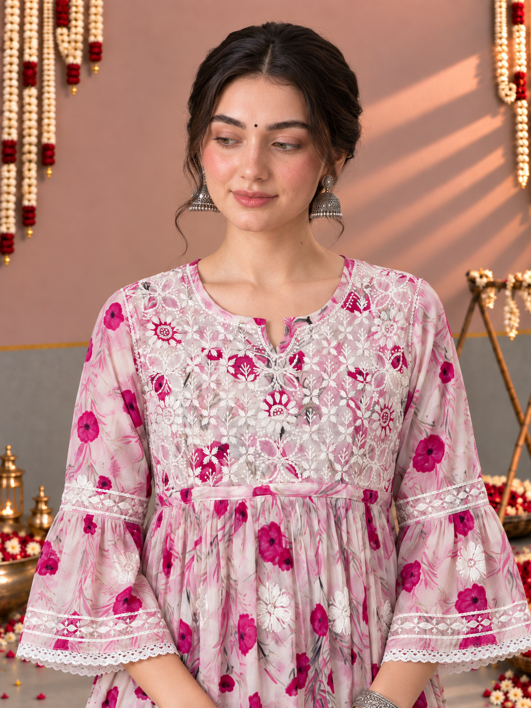 Dhara Mulmul Chikankari Printed Short Gown