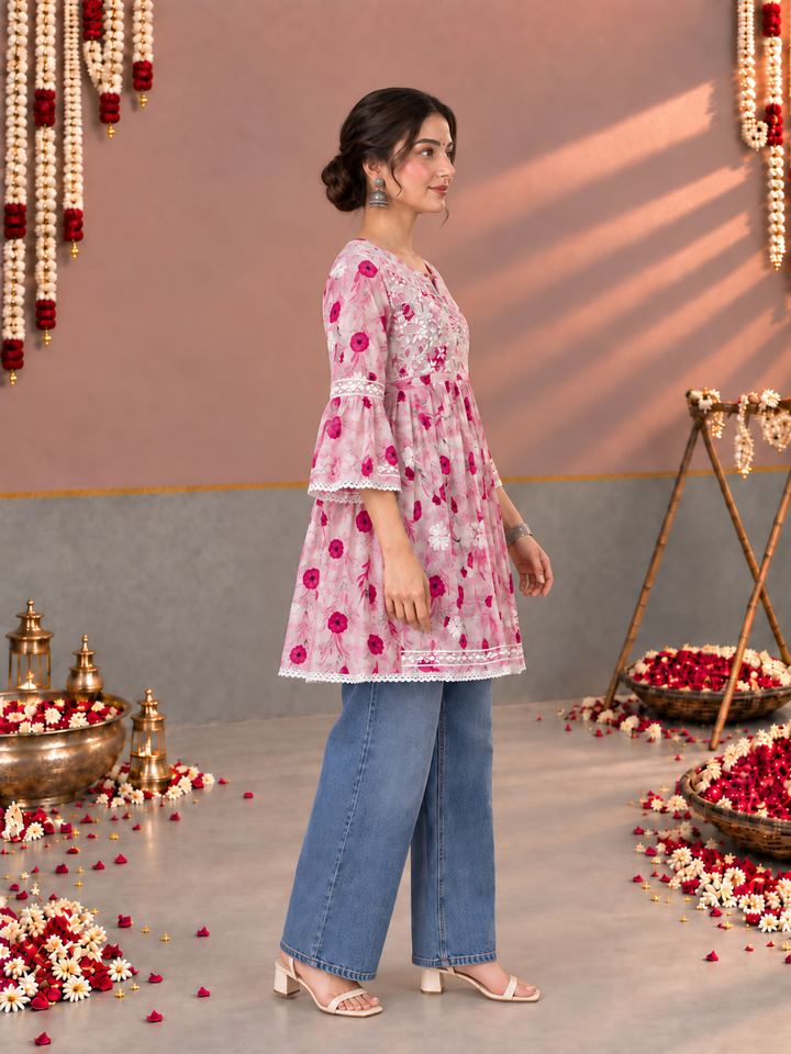 Dhara Mulmul Chikankari Printed Short Gown