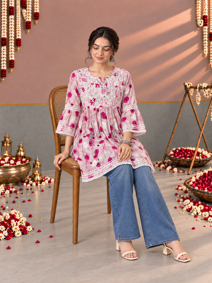 Dhara Mulmul Chikankari Printed Short Gown