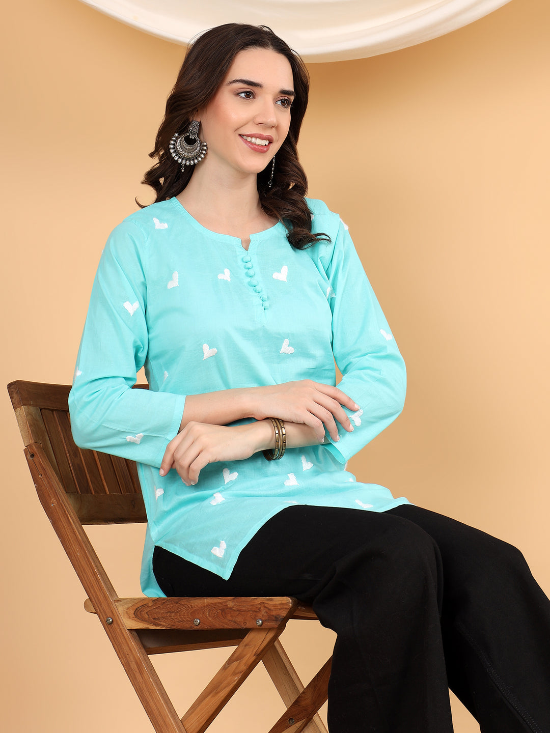 sitara Chikankari Cotton Short Kurti for Women – Handcrafted Lucknowi Chikan Kurta in Ivory with Floral Embroidery