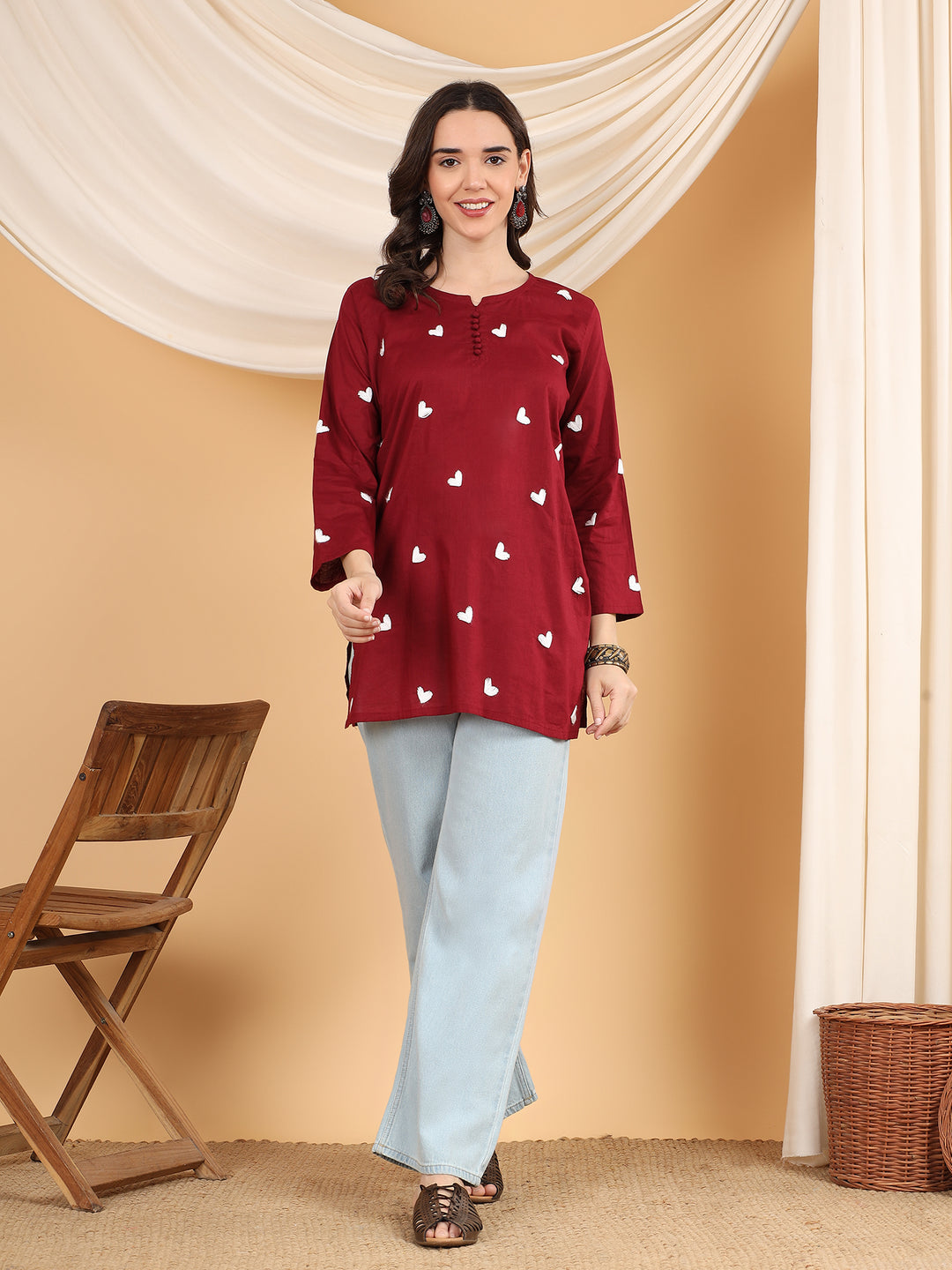 sitara Chikankari Cotton Short Kurti for Women – Handcrafted Lucknowi Chikan Kurta in Ivory with Floral Embroidery