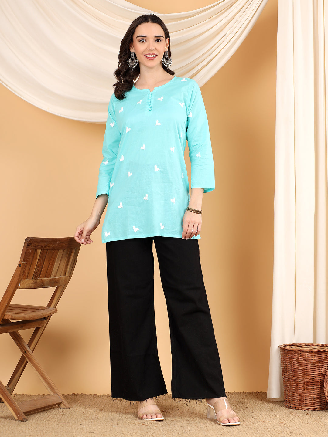 sitara Chikankari Cotton Short Kurti for Women – Handcrafted Lucknowi Chikan Kurta in Ivory with Floral Embroidery