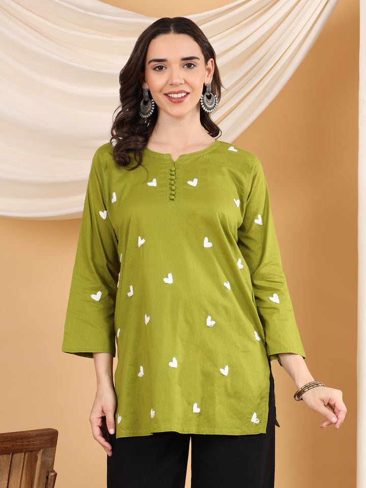 sitara Chikankari Cotton Short Kurti for Women – Handcrafted Lucknowi Chikan Kurta in Ivory with Floral Embroidery