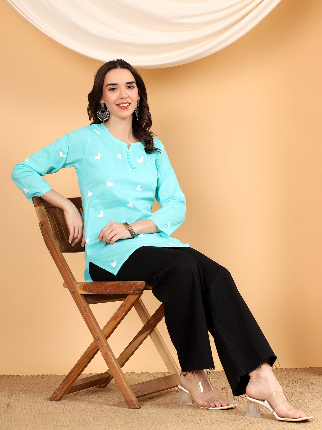 sitara Chikankari Cotton Short Kurti for Women – Handcrafted Lucknowi Chikan Kurta in Ivory with Floral Embroidery