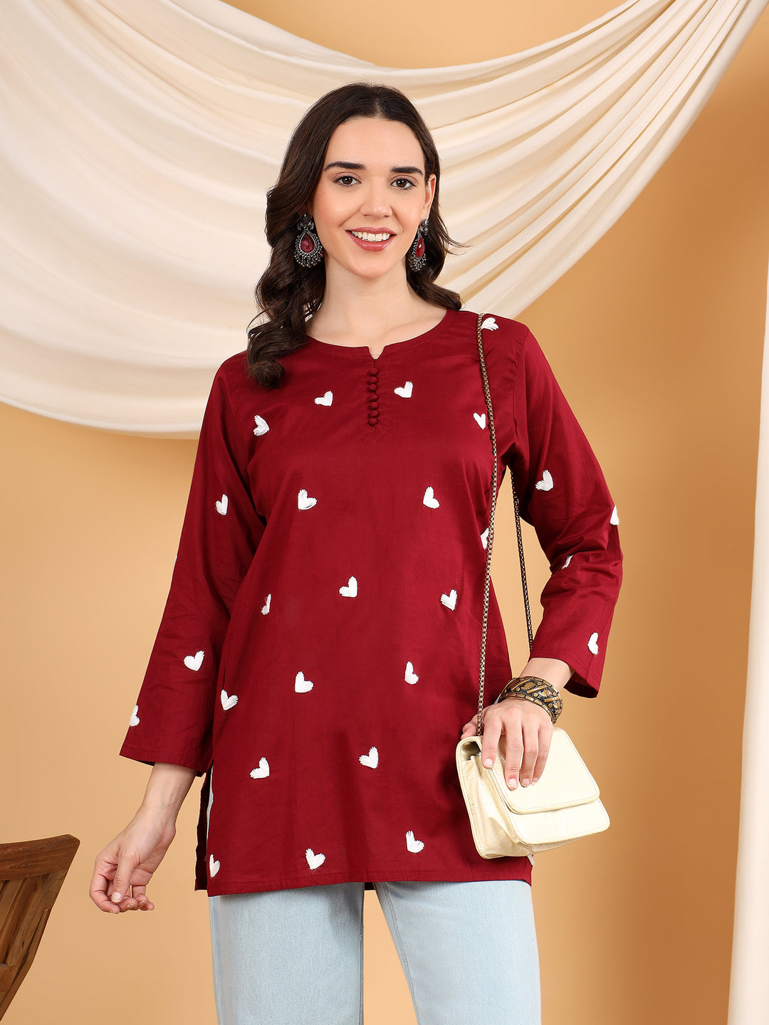 sitara Chikankari Cotton Short Kurti for Women – Handcrafted Lucknowi Chikan Kurta in Ivory with Floral Embroidery