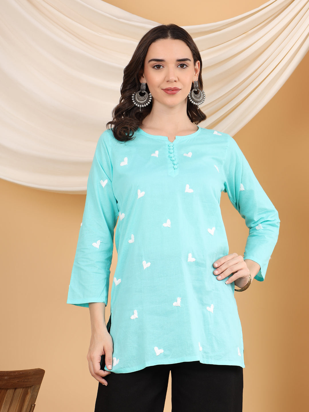 sitara Chikankari Cotton Short Kurti for Women – Handcrafted Lucknowi Chikan Kurta in Ivory with Floral Embroidery