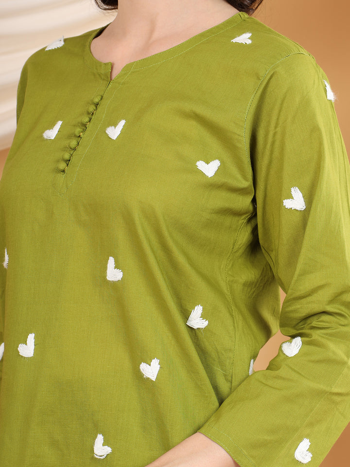 sitara Chikankari Cotton Short Kurti for Women – Handcrafted Lucknowi Chikan Kurta in Ivory with Floral Embroidery