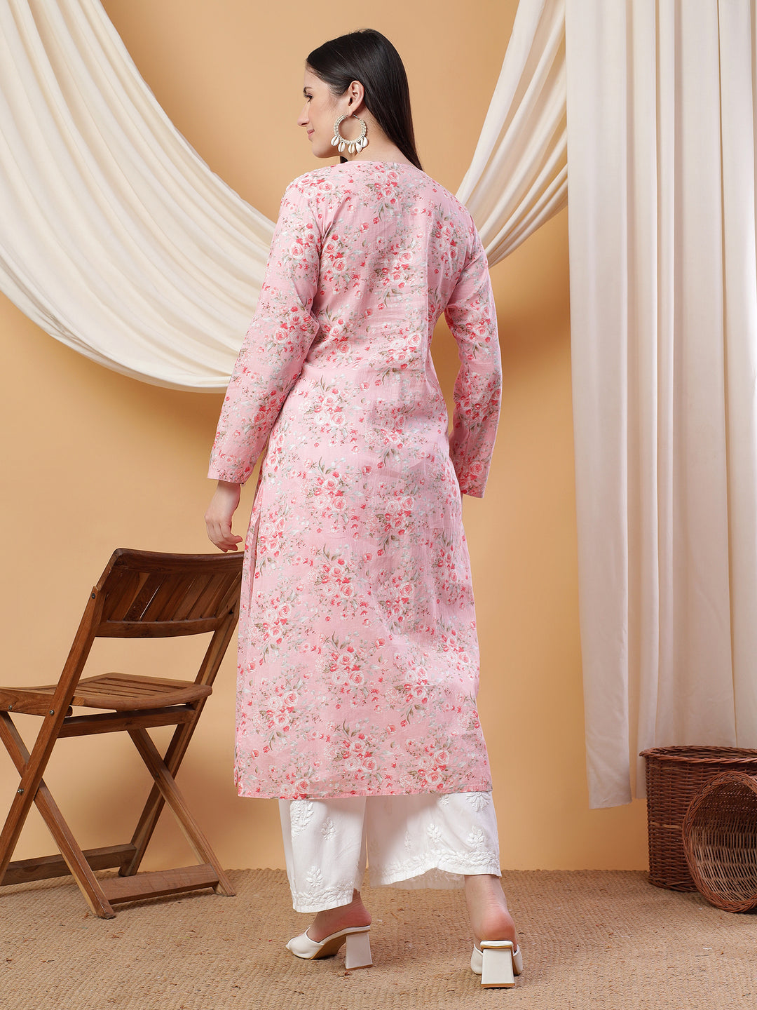 chikankari Kurti