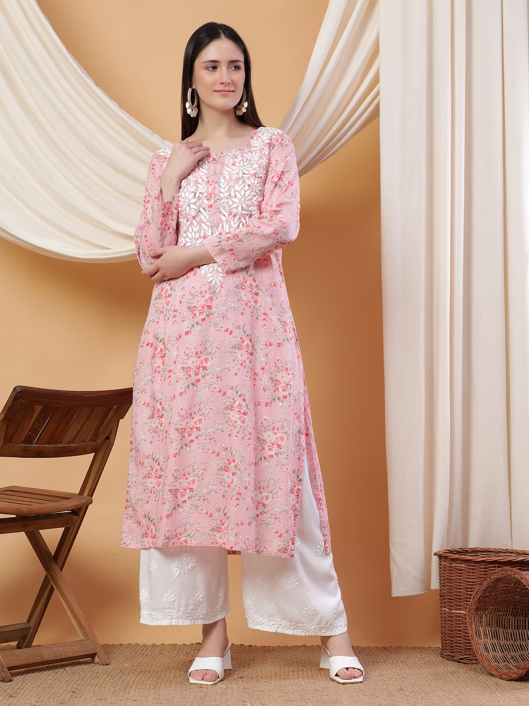 chikankari Kurti