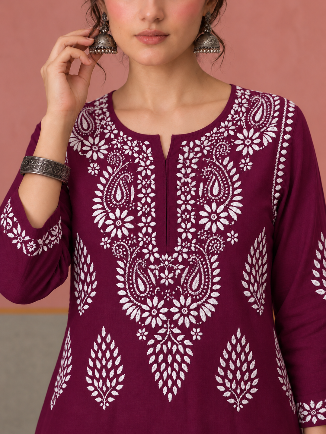 Nazm Chikankari Rayon Straight Kurta