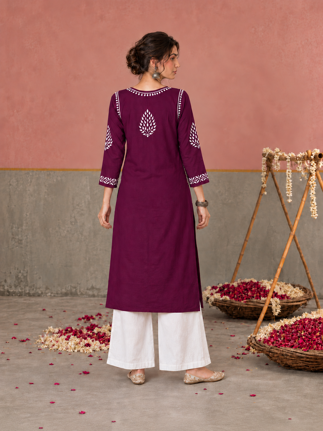 Nazm Chikankari Rayon Straight Kurta