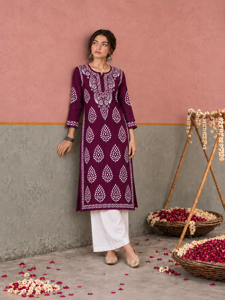 Nazm Chikankari Rayon Straight Kurta