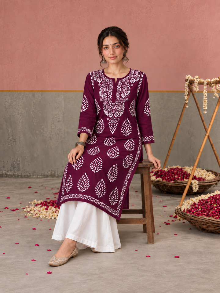 Nazm Chikankari Rayon Straight Kurta