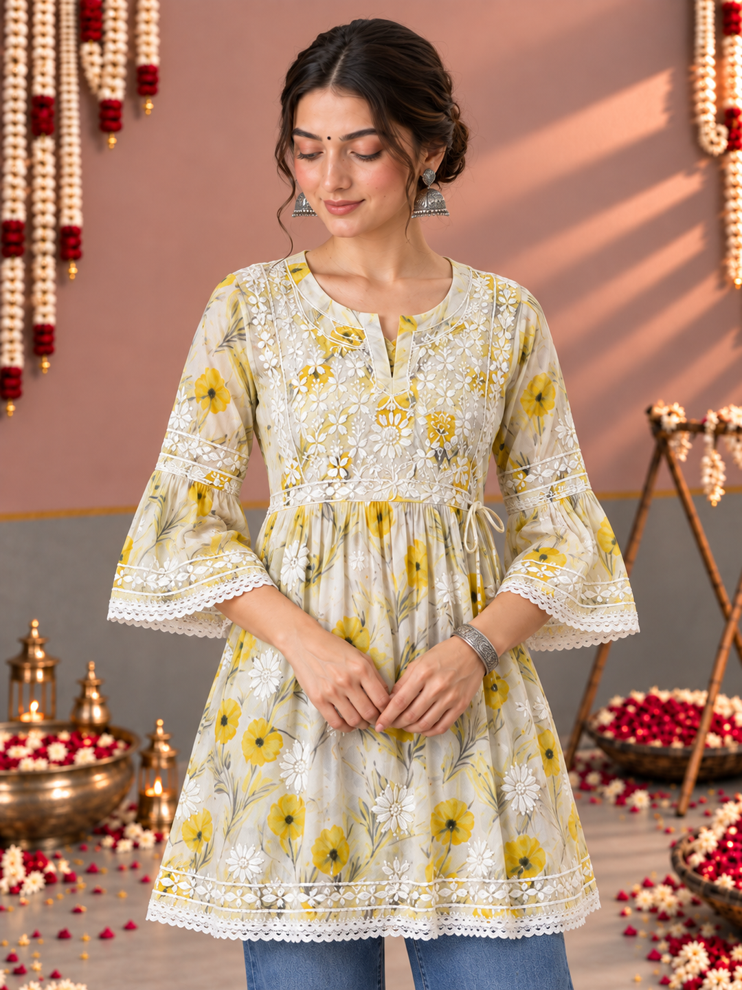 Dhara Mulmul Chikankari Printed Short Gown