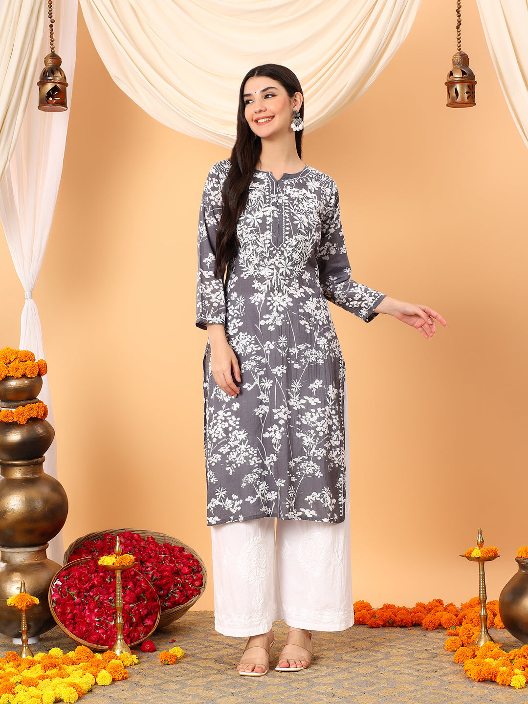 Zainab Chikankari Mulmul Straight Kurta