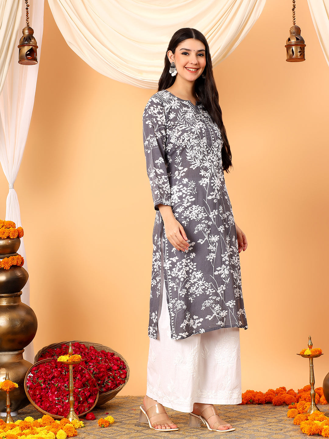 Zainab Chikankari Mulmul Straight Kurta