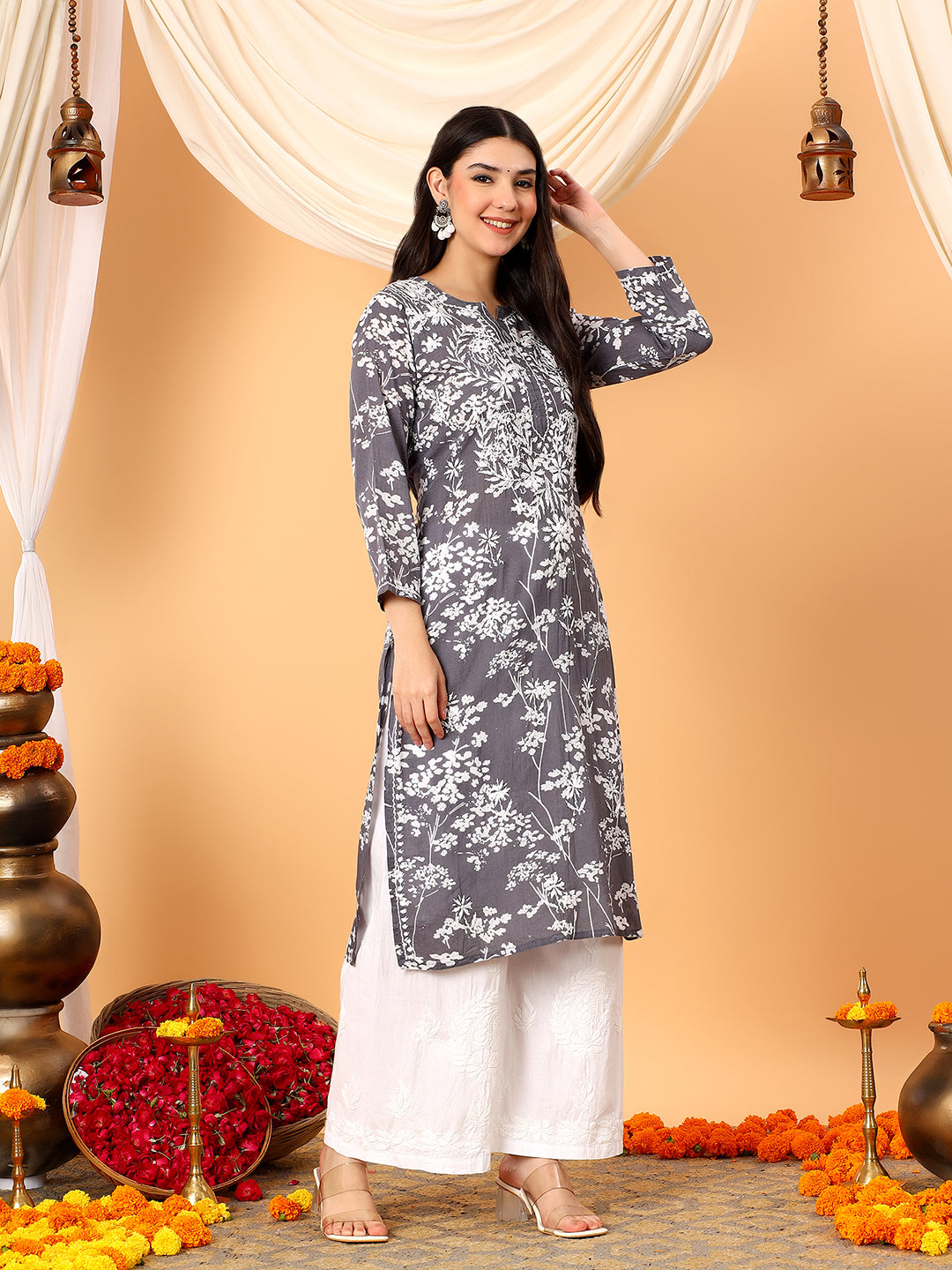 Zainab Chikankari Mulmul Straight Kurta