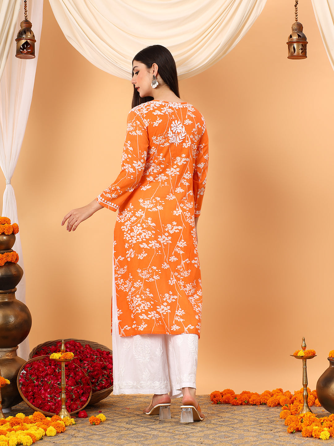 Zainab Chikankari Mulmul Straight Kurta