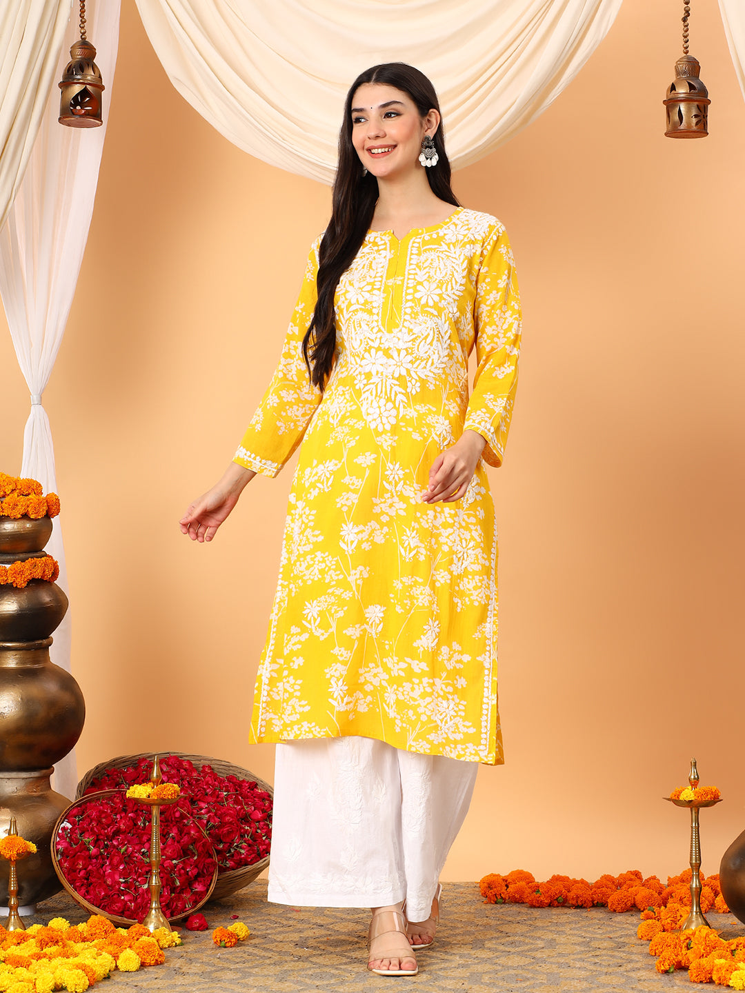 Zainab Chikankari Mulmul Straight Kurta